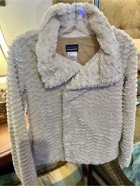 Patagonia Women's Cream Teddy Fleece Jacket